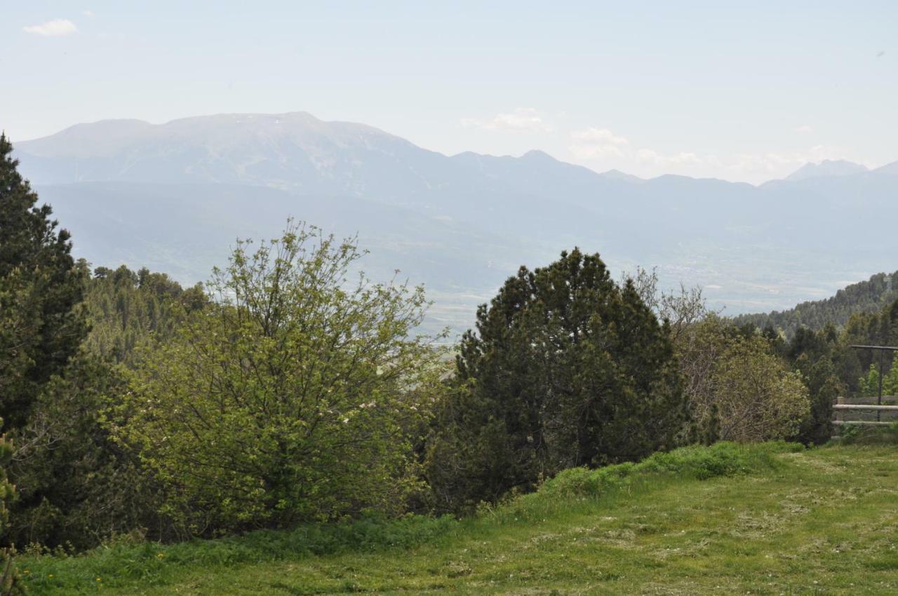 Airelles, Bel Appartement Cadre Naturel, Loggia Et Vue Montagne Font-Romeu-Odeillo-Via المظهر الخارجي الصورة